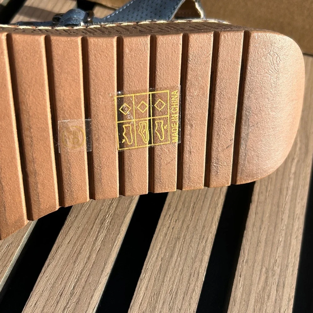 Journee collection Wedge Sandals 5.5